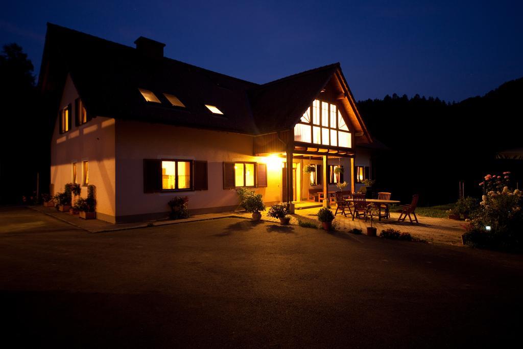 Gaestehaus Biohof Leutschach Exteriör bild